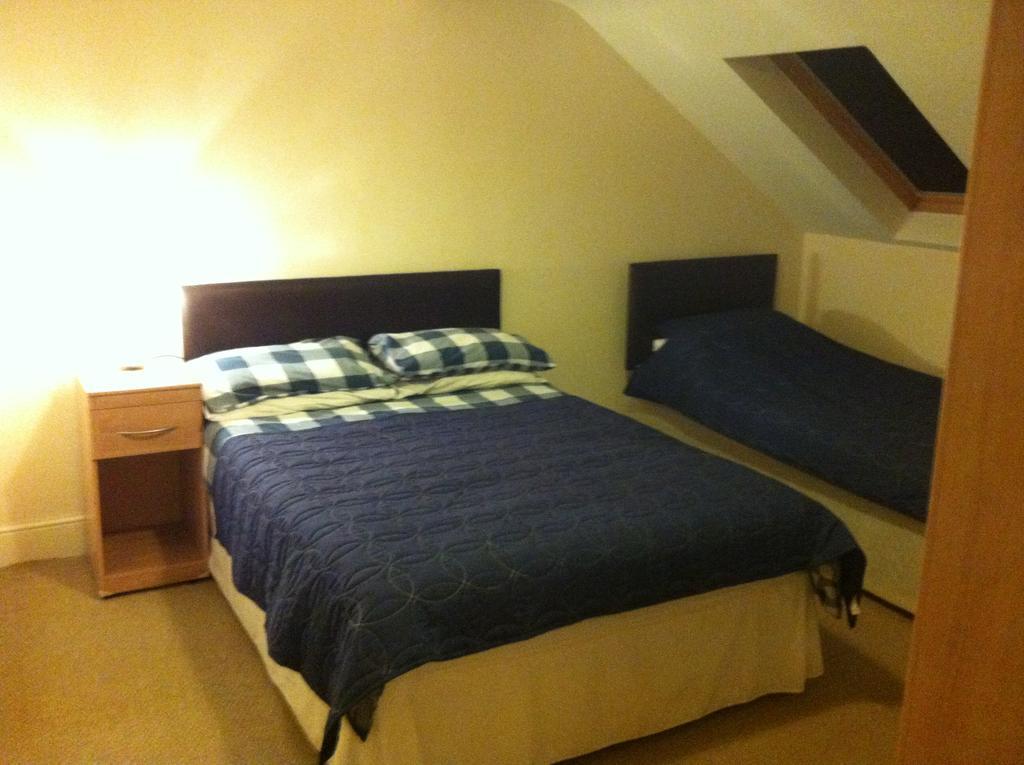 Pay2Stay Chester Esterno foto
