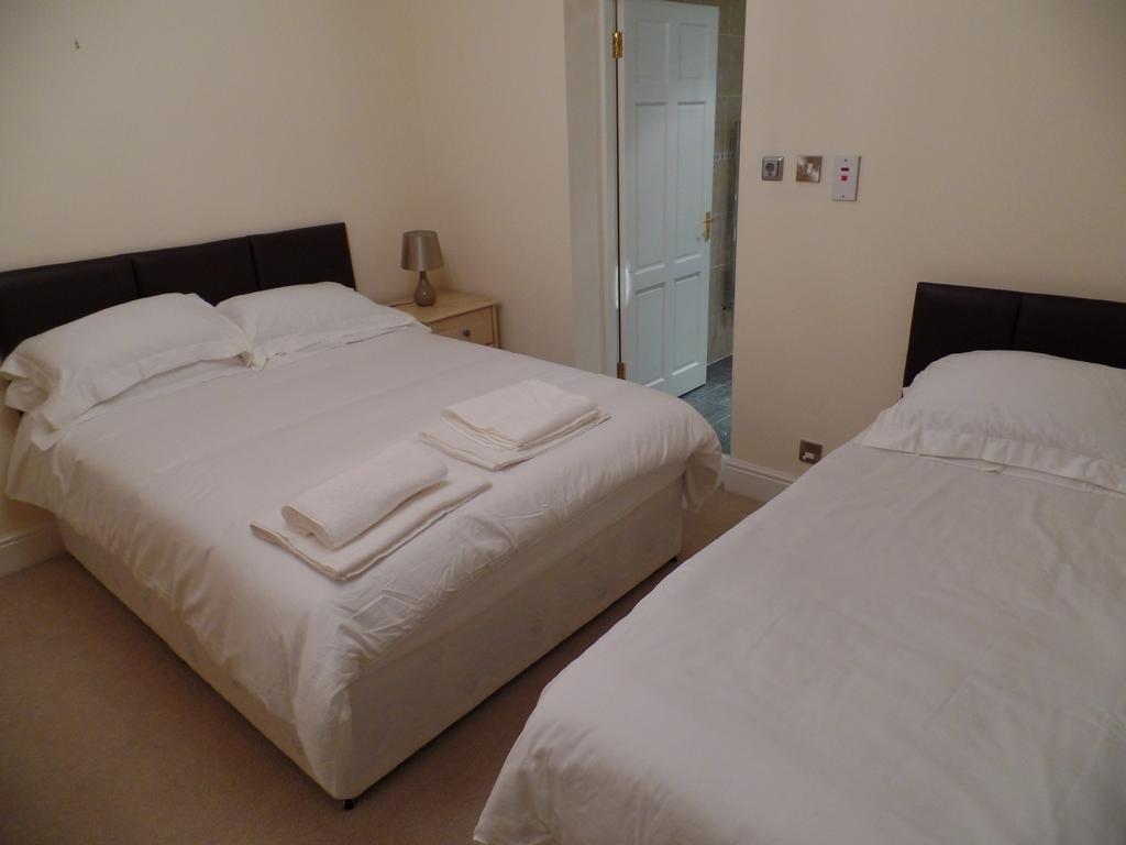 Pay2Stay Chester Esterno foto